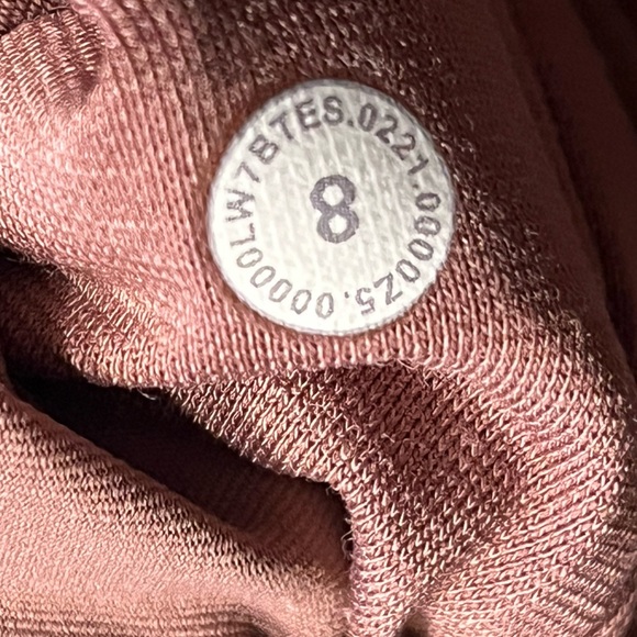 Lululemon Spiced Chai Ribbed Contoured High-Rise Short 8”, size 8 - Picture 3 of 8